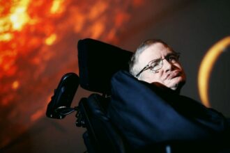 Planet Earth may be doomed in 1000 years warned Stephen Hawking