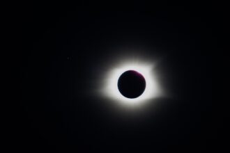 solar eclipse 5327445 1920