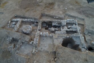 Escavação da primeira fábrica de sabão vegano em Israel, em Rahat.