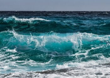 Um novo recorde da temperatura dos oceanos foi publicado em estudo. Imagem: dimitrisvetsikas196/Pixabay.