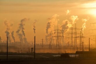 indústrias que mais emitem gases de efeito estufa
