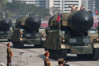 desfile militar na coreia do norte