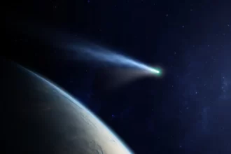 Cometa passando sobre a Terra