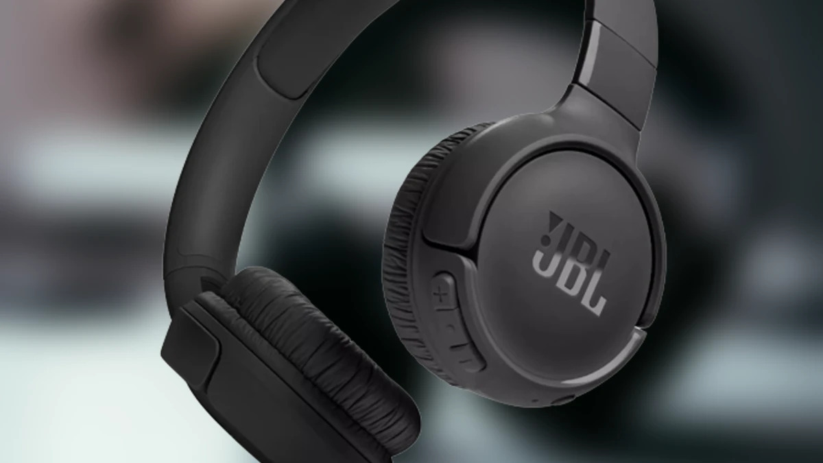 JBL Tune 520BT, com 57 horas de bateria, está com desconto à vista na Amazon